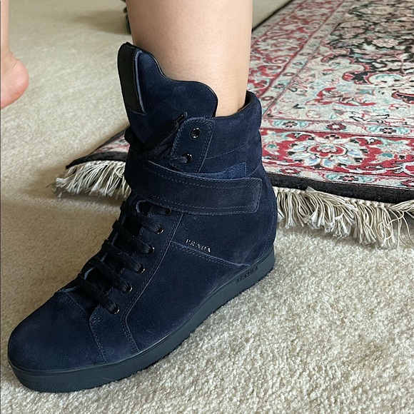 Like-new Prada high-top suede wedge sneakers 39.5 - Picture 9 of 10